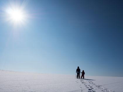Snowshoe in Yellowstone - Yellowstone Guidelines Snowshoe in Yellowstone - Yellowstone Guidelines